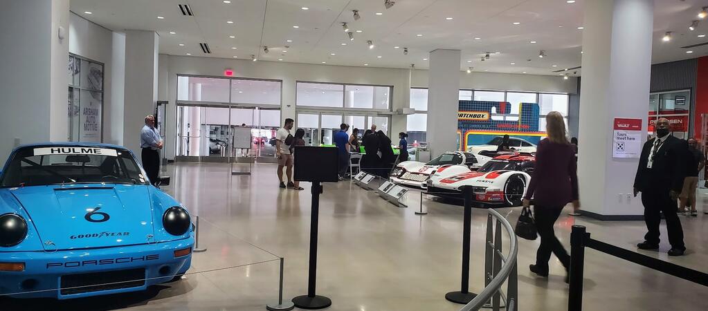 EcoCAR Team Represents at Petersen Museum Expo 4